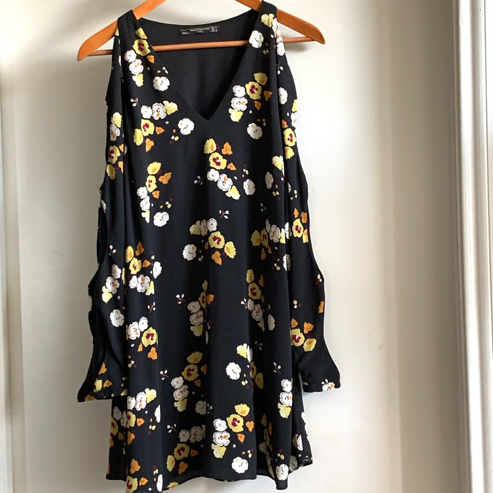 Zara Dress / Cutout long sleeves